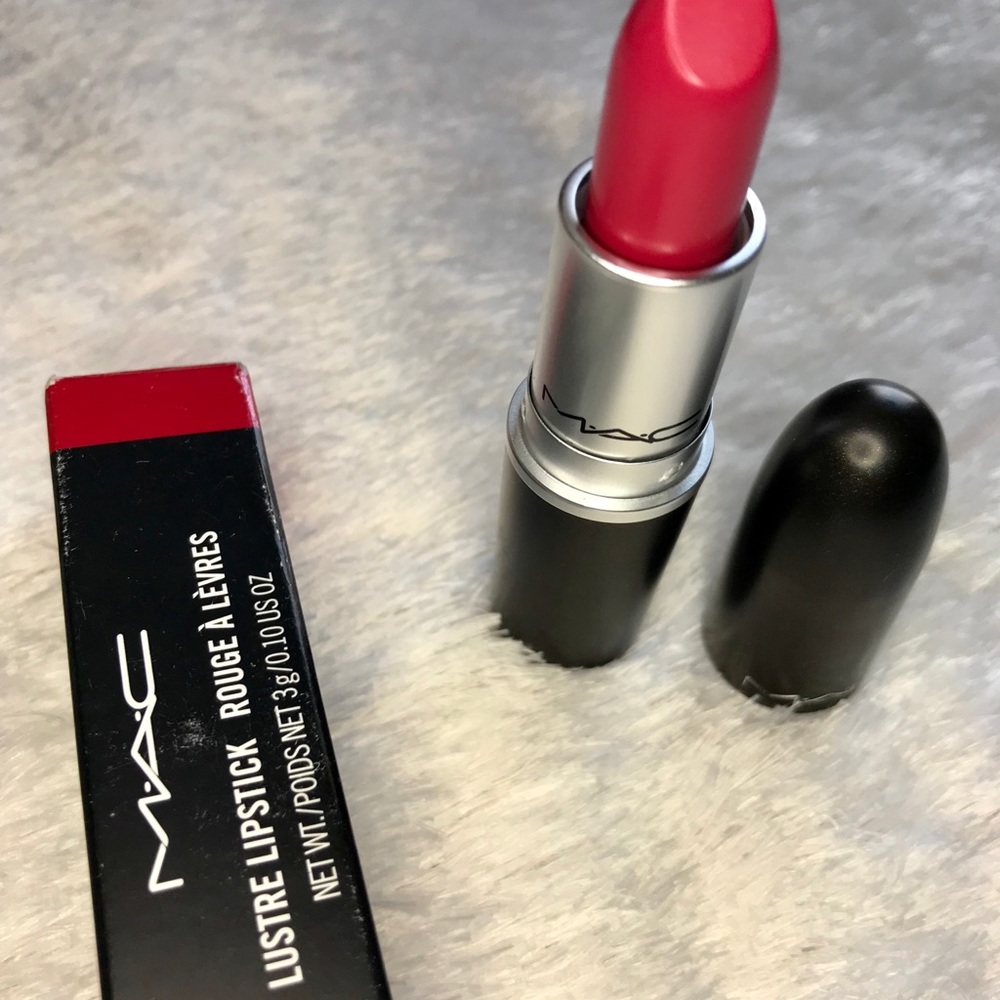 💕MAC Lustre Lipstick Rouge a Levres AUTHENTIC